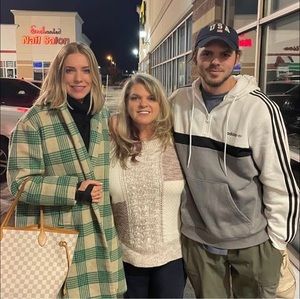 Meet your Posher, Denise